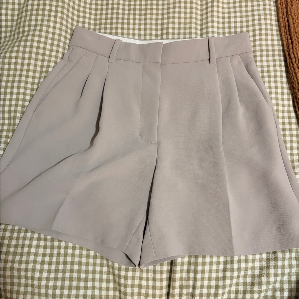 Wilfred The Effortless Pant Short Size 4 - Picture 2 of 3